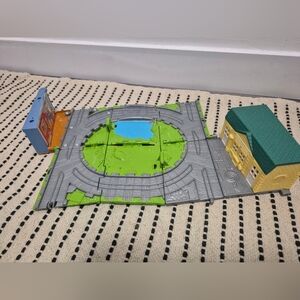 Vintage Thomas The Tank Engine Take N Play Die Cast Paint Shop